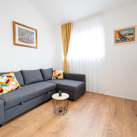 Apartments Piskulic Brodarica  Exterior photo